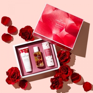 Linden Leaves 琳登丽诗 芳疗舒缓礼盒套装（身体精油/护手霜/泡浴盐）（玫瑰、天竺葵与依兰香氛）